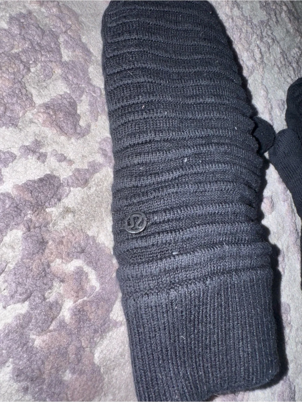 Lululemon Sweet and Sherpa Mittens